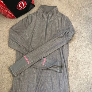 Lululemon 1/2 zip luon run pullover w/ thumbholes